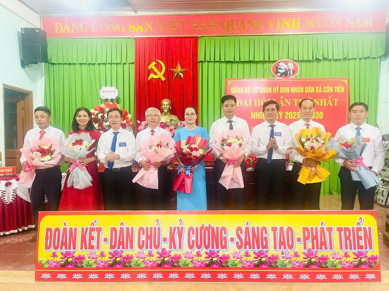 ĐẠI HỘI ĐẢNG BỘ CƠ QUAN UBND XÃ CỒN TIÊN LẦN THỨ I, NHIỆM KỲ 2025 - 2030 DẤU MỐC QUAN TRỌNG TRONG...