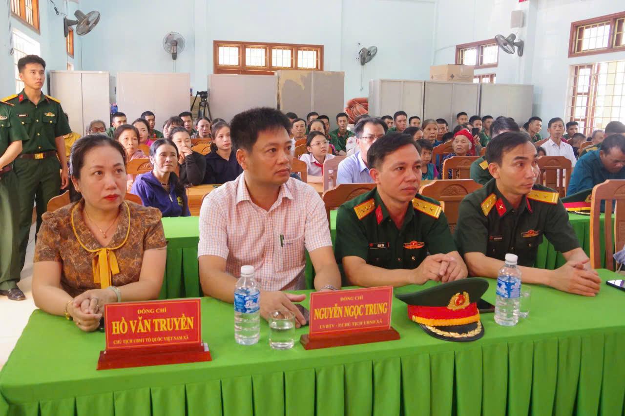 TRUNG ĐOÀN BỘ BINH 842, BỘ CHỈ HUY QUÂN SỰ TỈNH PHÁT ĐỘNG RA QUÂN LÀM CÔNG TÁC DÂN VẬN TẠI XÃ CỒN...